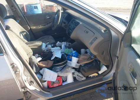 1999 Honda Accord Lx из США, поврежденный, VIN 1HGCG564XXA086407